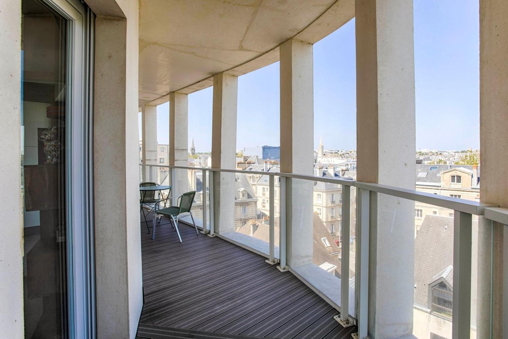 Panoramic Suite Unique View & Private Parking Caen Exterior photo